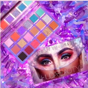 Huda Beauty Mercury Retrograde Eyeshadow Palette